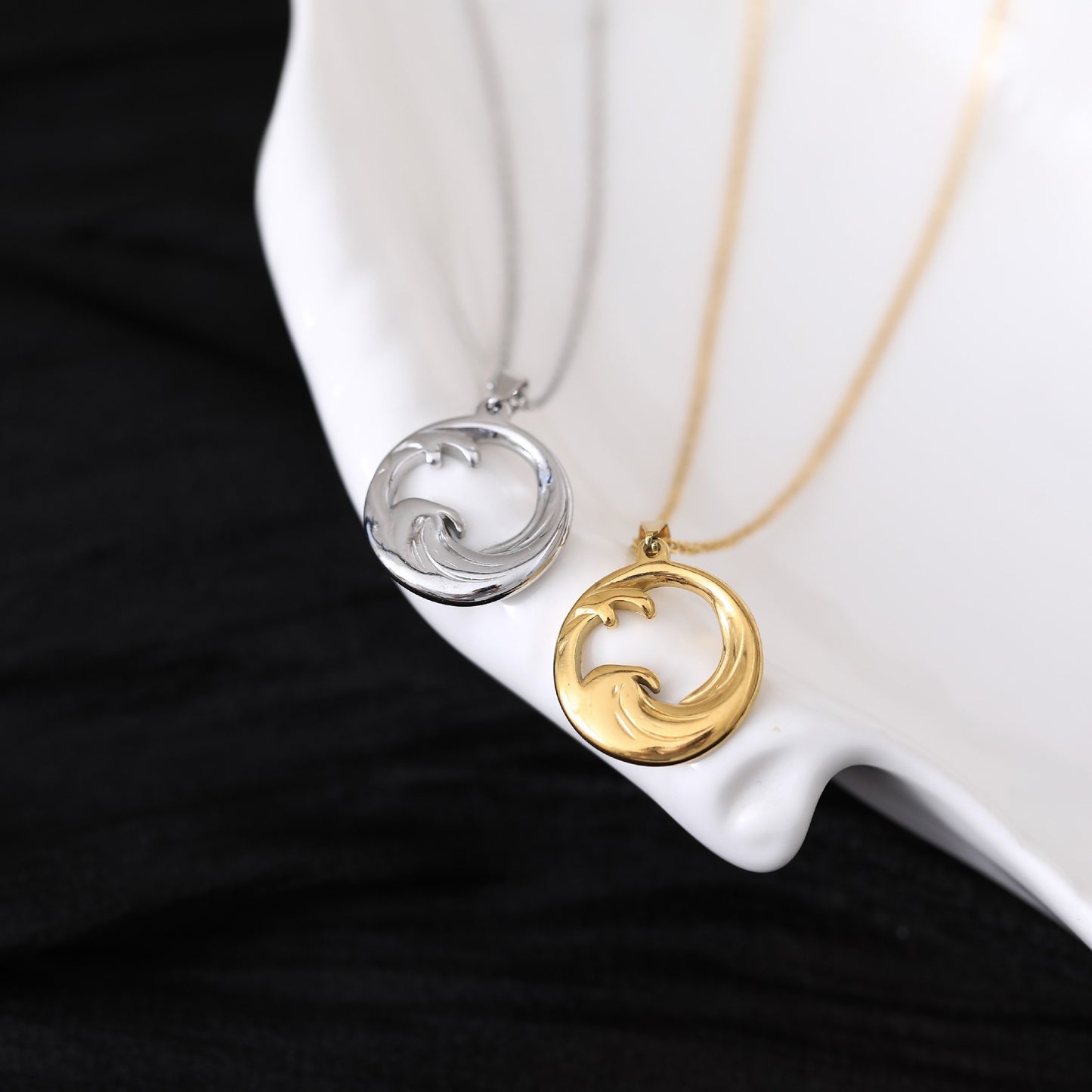 Wave Necklace
