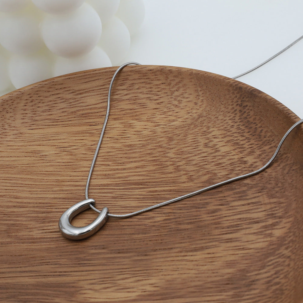 U-Shaped Necklace