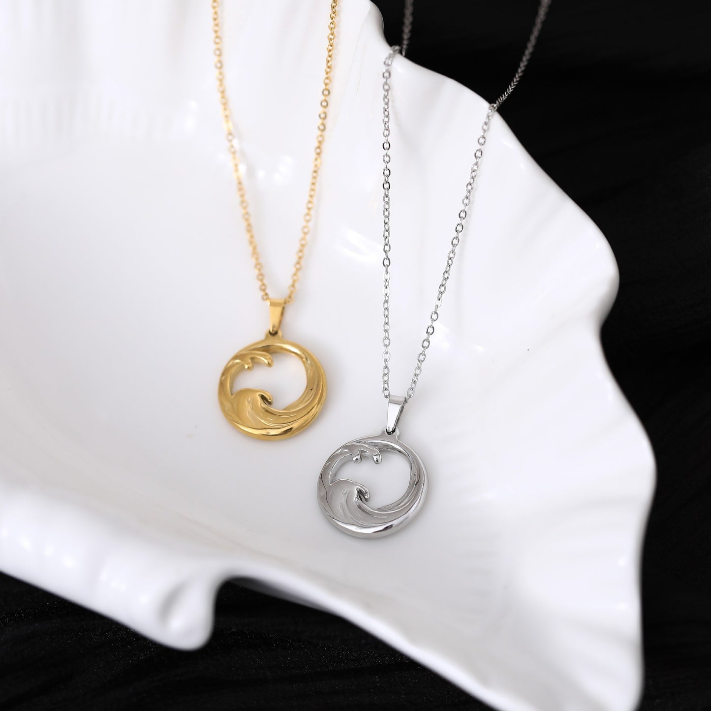 Wave Necklace