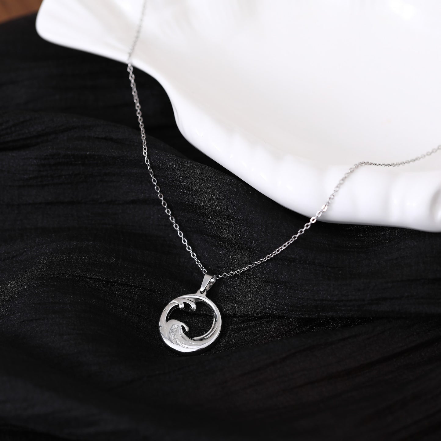 Wave Necklace