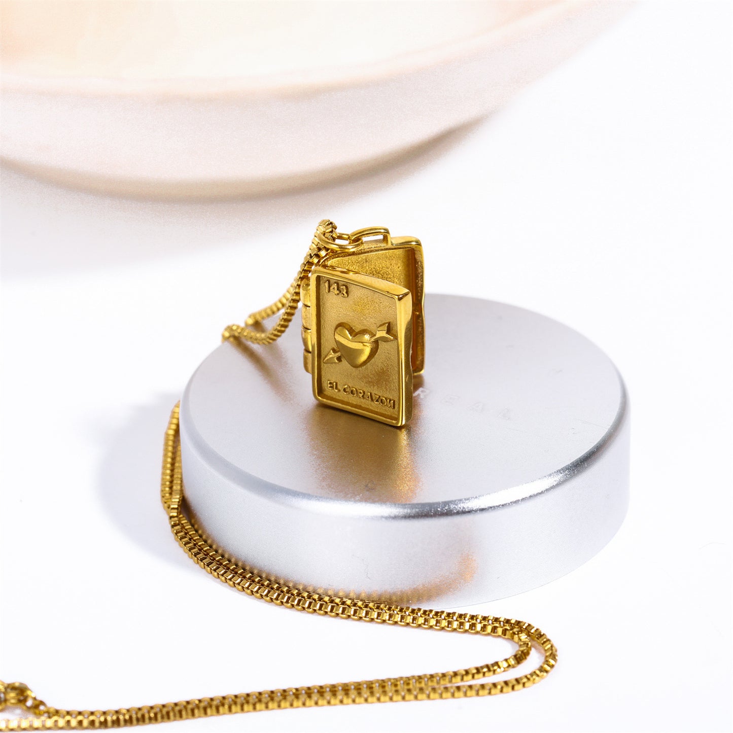 Locket Necklace-Luna & Corazón